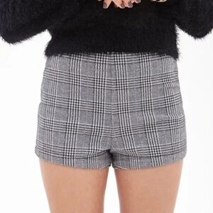 Forever 21 Women's High Waisted Plaid Shorts NWT Small